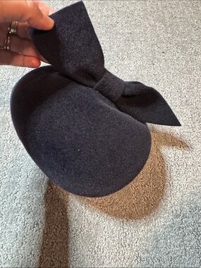Diva Black Wool Bow Visor
